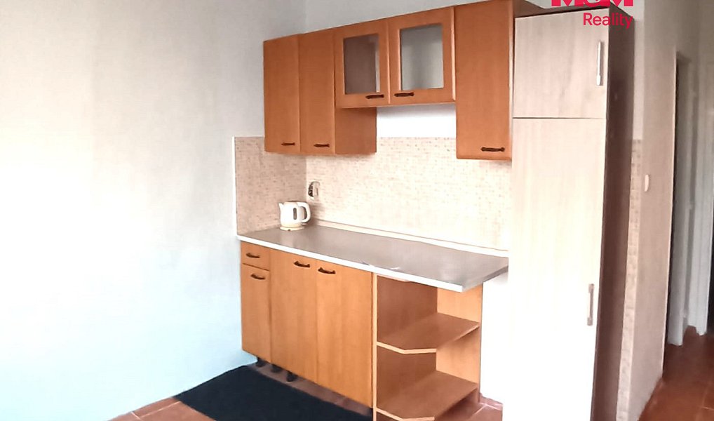 Prodej bytu 1+1 38 m², Rovná – náhled fotky 2