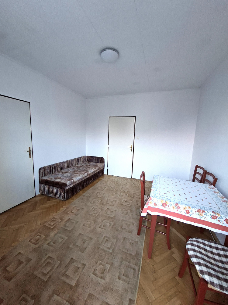 Pronájem bytu 3+1 74 m² – pohled 3