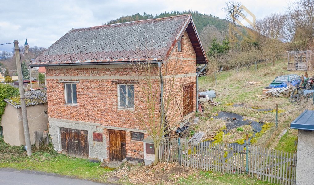 Prodej stavebního pozemku 778 m², Velichov – náhled fotky 9