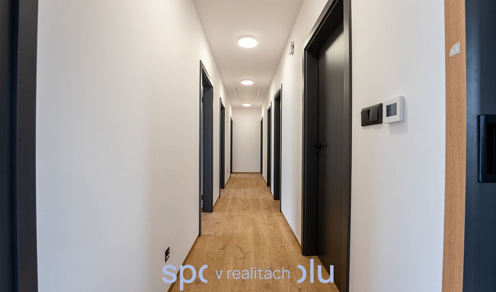 Prodej domu 113 m² s pozemkem 702 m², Zlámanec – náhled fotky 17