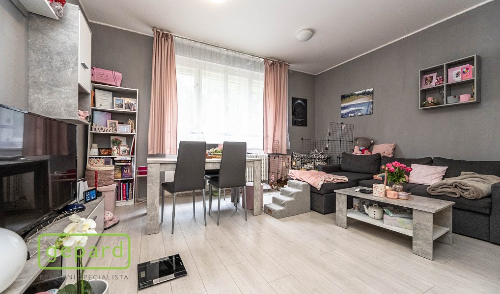 Prodej domu 225 m² s pozemkem 585 m², Praha – náhled fotky 7