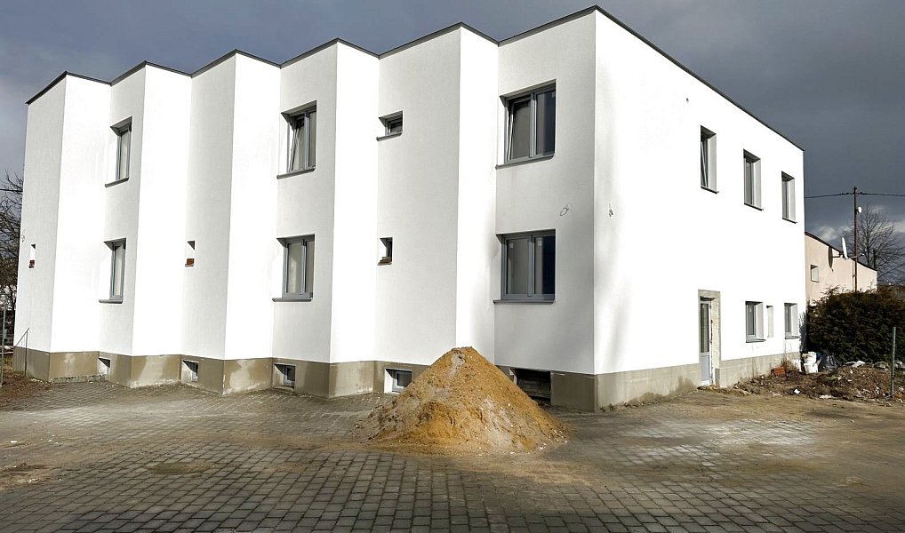 Prodej nájemního domu, činžáku 700 m², Cheb – náhled fotky 4