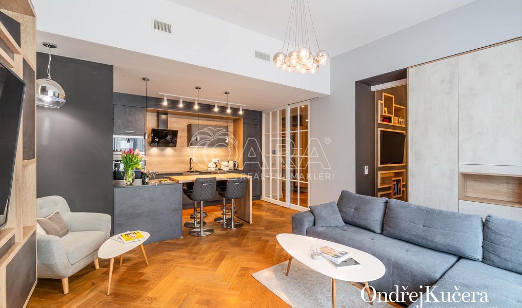 Prodej bytu 1+kk 61 m², Praha – náhled fotky 4