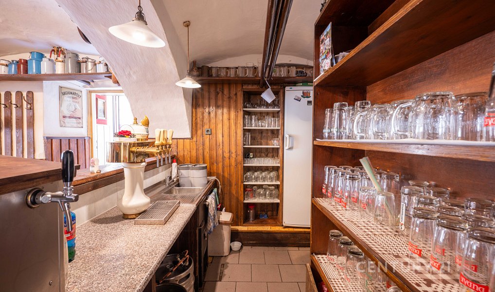 Prodej restaurace 458 m², Stachy – náhled fotky 25
