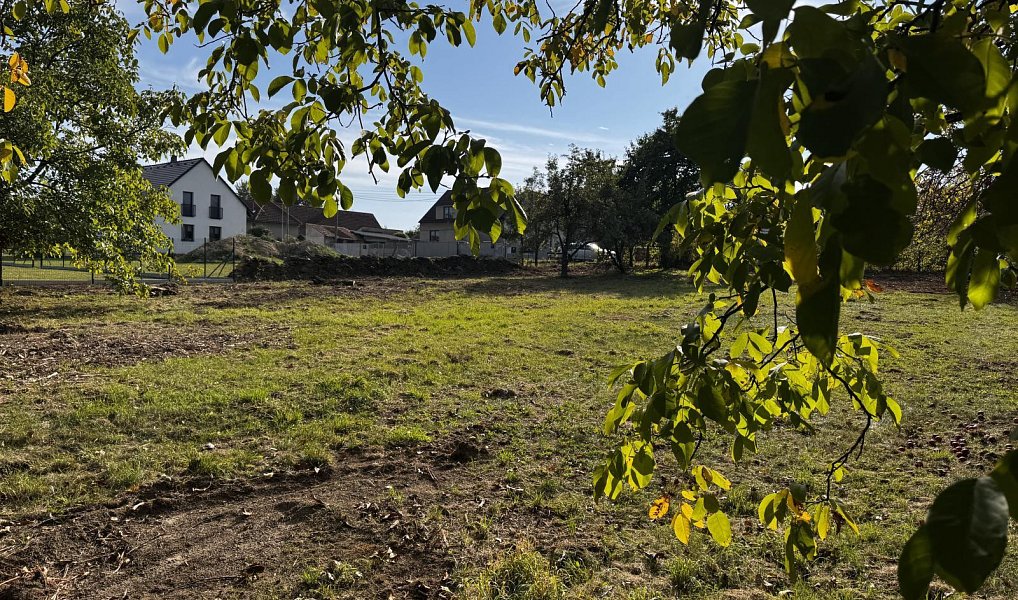 Prodej stavebního pozemku 2 092 m², Golčův Jeníkov – náhled fotky 3