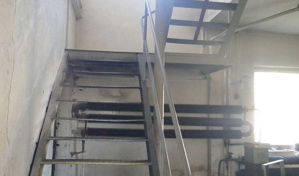 Prodej výrobních prostor 3 963 m², Moravec – náhled fotky 22