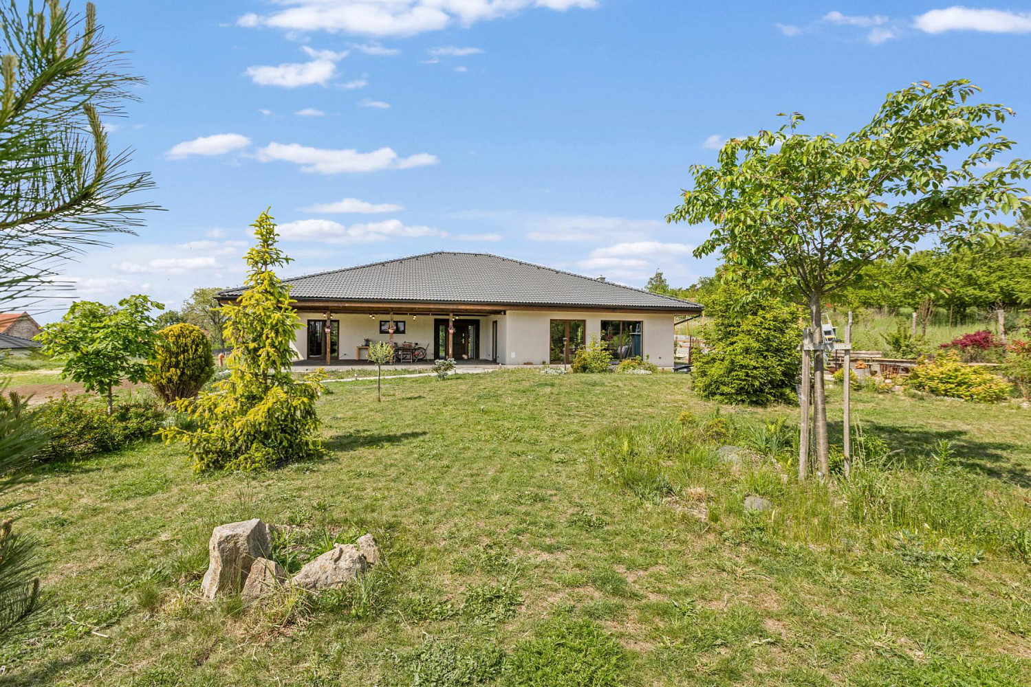 Prodej domu 243 m² s pozemkem 2 991 m² – fotografie 2