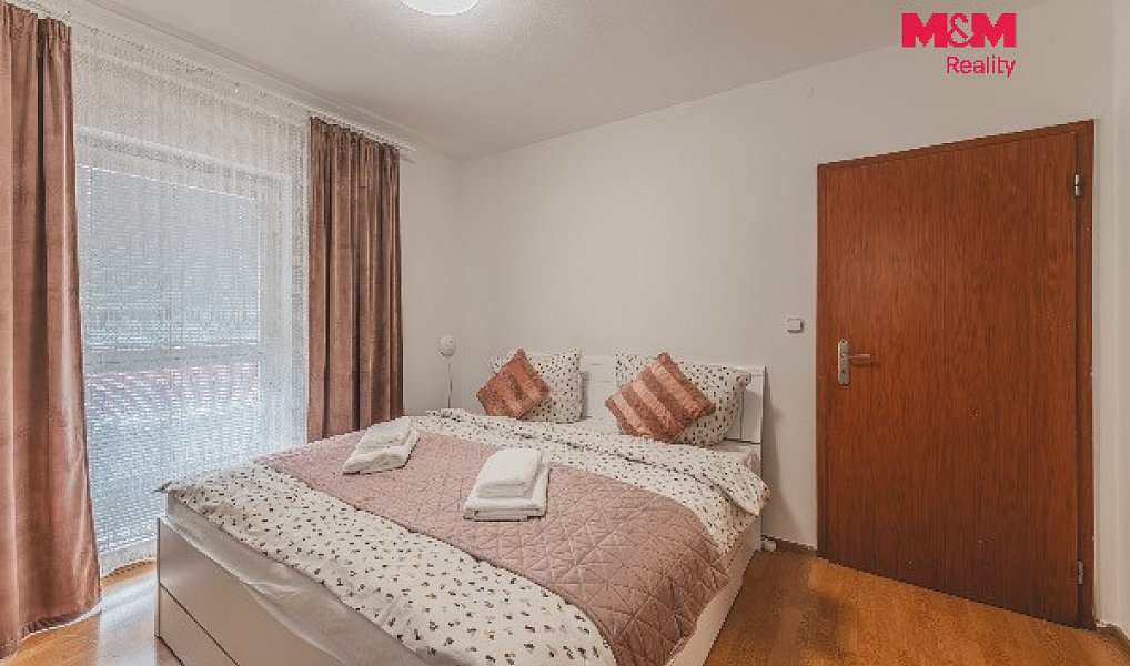 Prodej domu 150 m² s pozemkem 180 m², Hradec Králové – náhled fotky 6