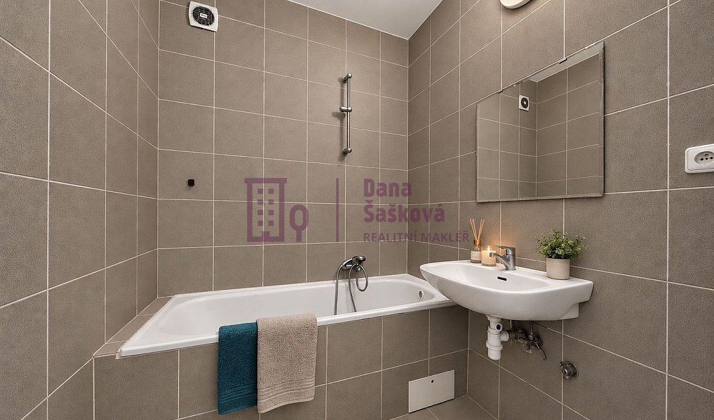 Pronájem bytu 3+kk 78 m², Jindřichův Hradec – náhled fotky 3