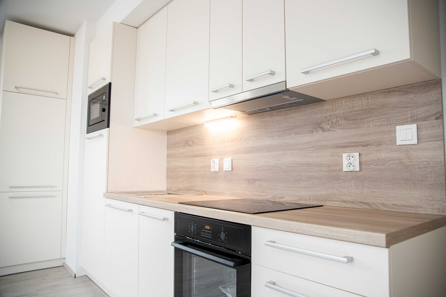 Pronájem bytu 1+kk 34 m² – fotografie 2