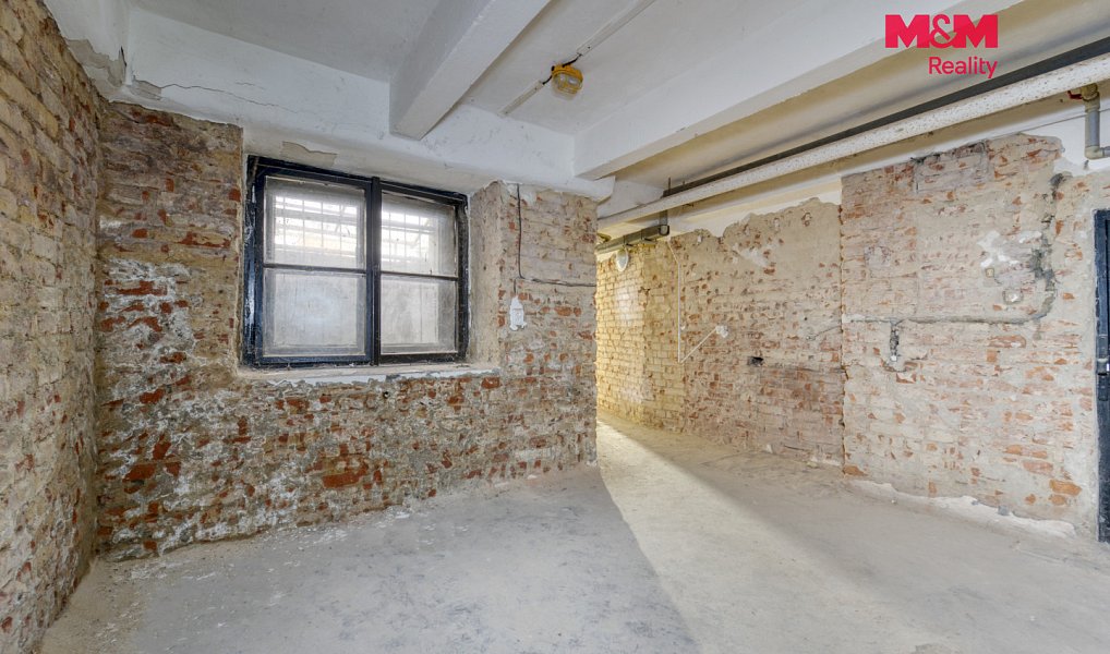 Prodej obchodních prostor 16 m², Praha – náhled fotky 2