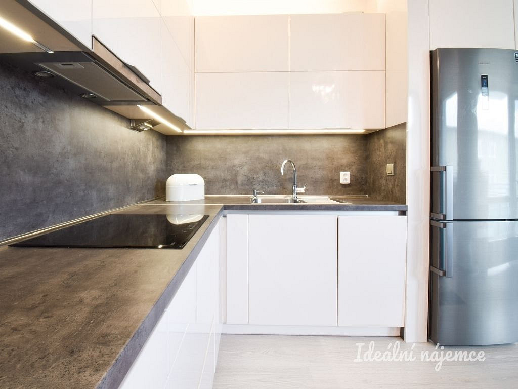 Pronájem bytu 3+kk 73 m²