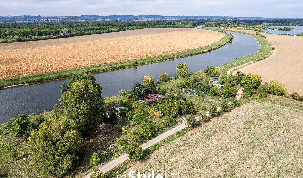 Prodej zahrady 1 689 m², Uherský Ostroh – náhled fotky 23