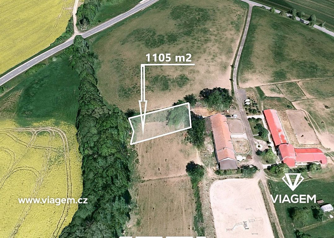 Prodej pole 1 105 m²
