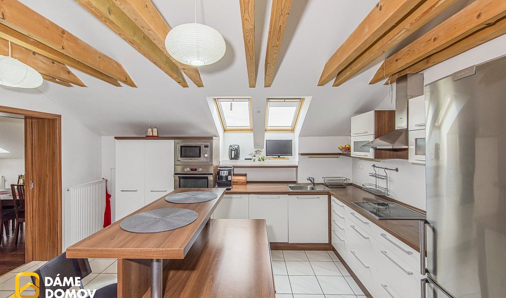Prodej domu 581 m² s pozemkem 1 164 m², Lukoveček – náhled fotky 12