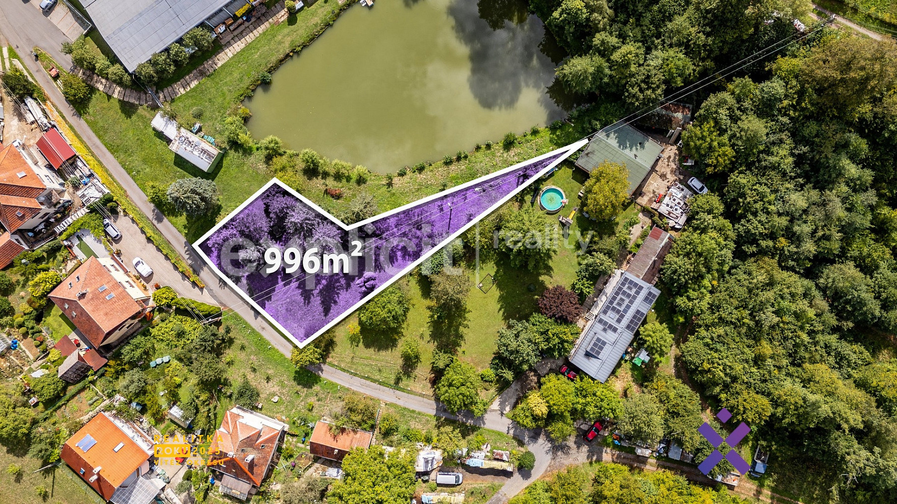 Prodej stavebního pozemku 996 m²