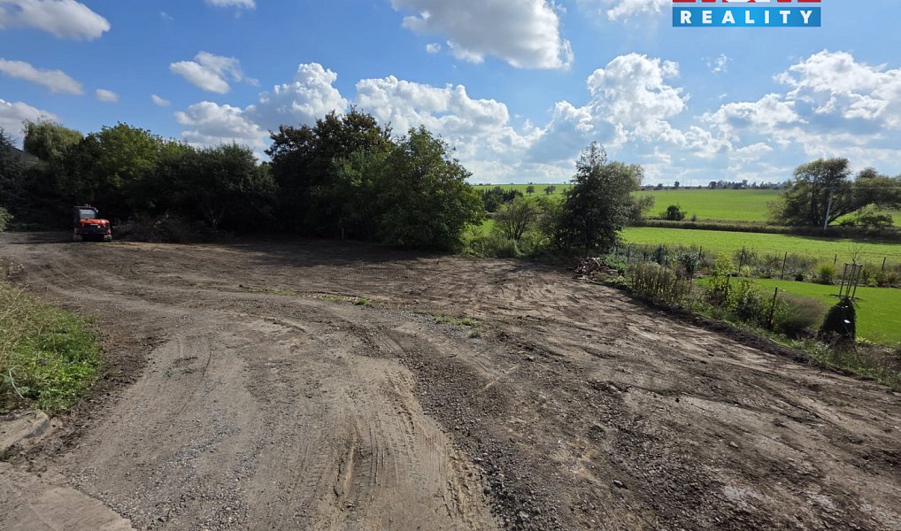 Prodej stavebního pozemku 1 156 m², Studeněves – náhled fotky 2