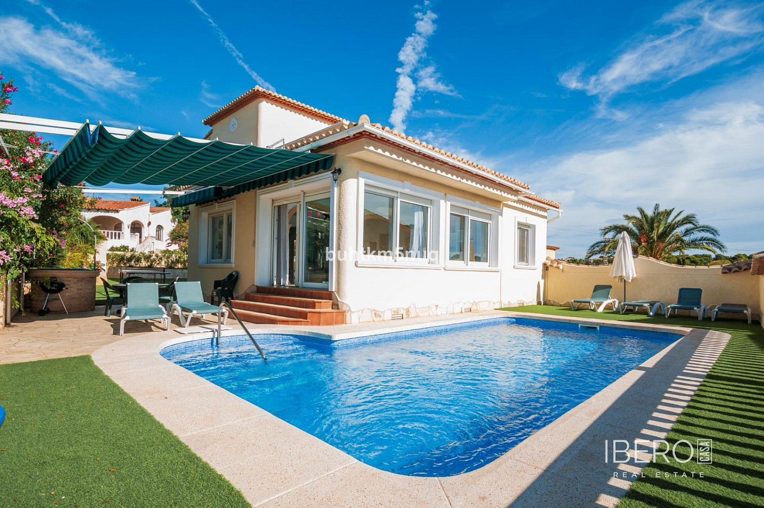 Prodej domu 200 m² s pozemkem 785 m²