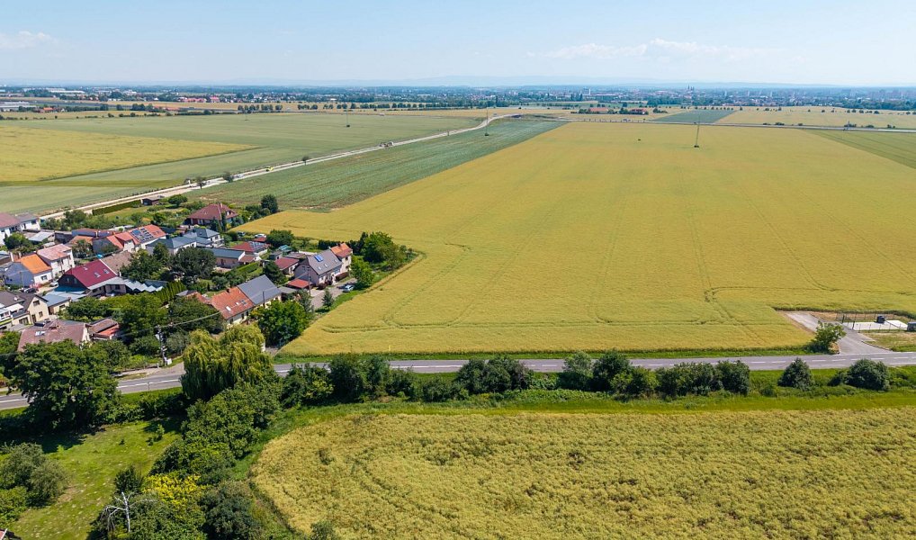 Prodej stavebního pozemku 14 692 m², Stěžery – náhled fotky 3