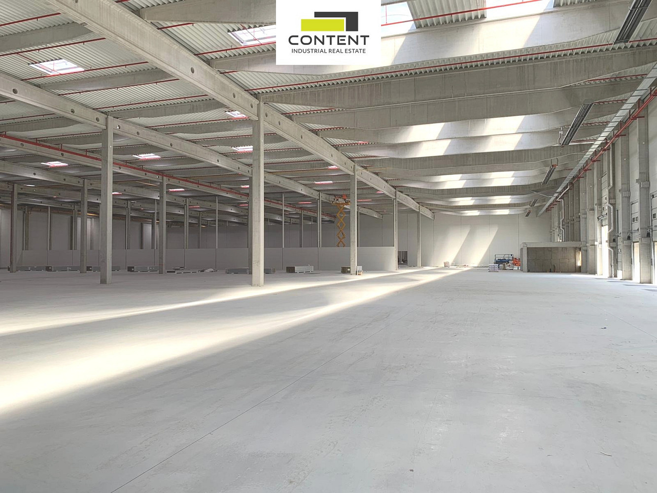 Pronájem výrobních prostor 13 389 m² – fotografie 3
