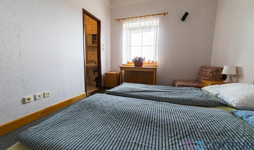 Prodej chaty/chalupy 1 087 m² s pozemkem 33 716 m², Strážné – náhled fotky 12