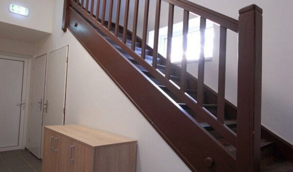 Prodej ubytovacího objektu 417 m², Neratovice – náhled fotky 10