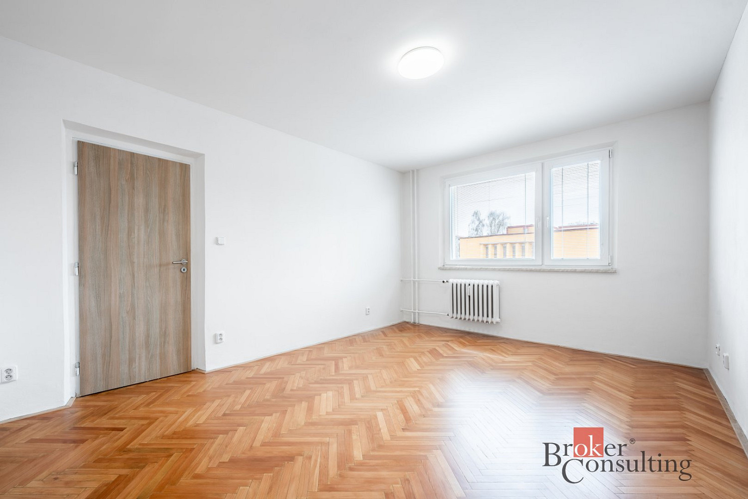 Pronájem bytu 2+1 56 m² — photo 3