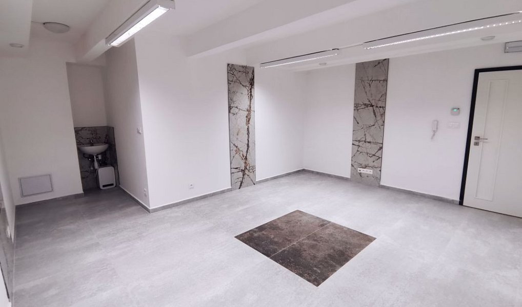 Pronájem komerčního objektu (jiného typu) 24 m², Sušice – náhled fotky 2