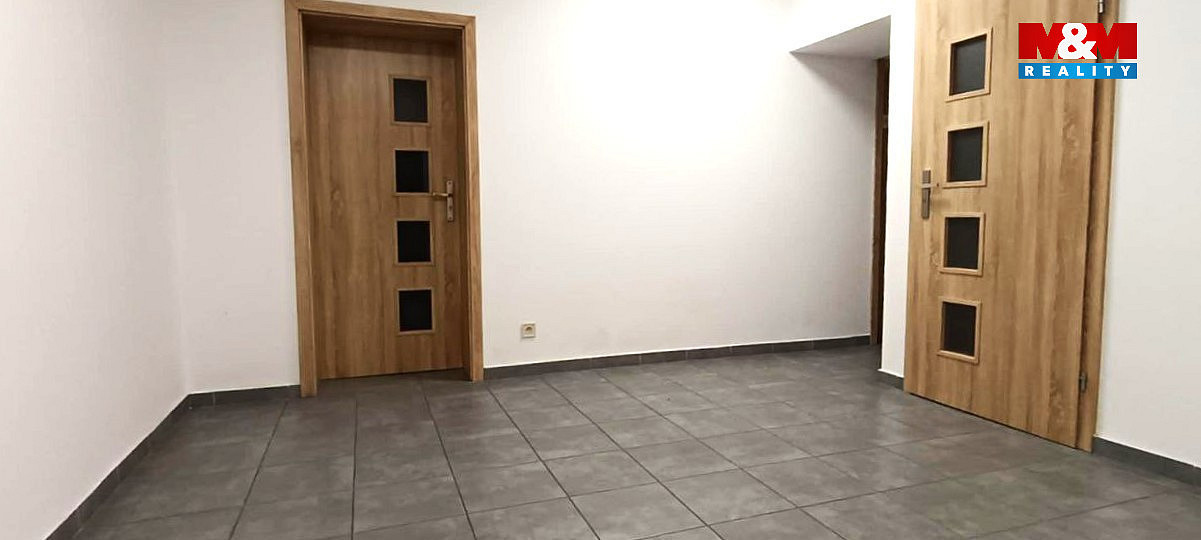 Pronájem kanceláře 18 m² — photo 2