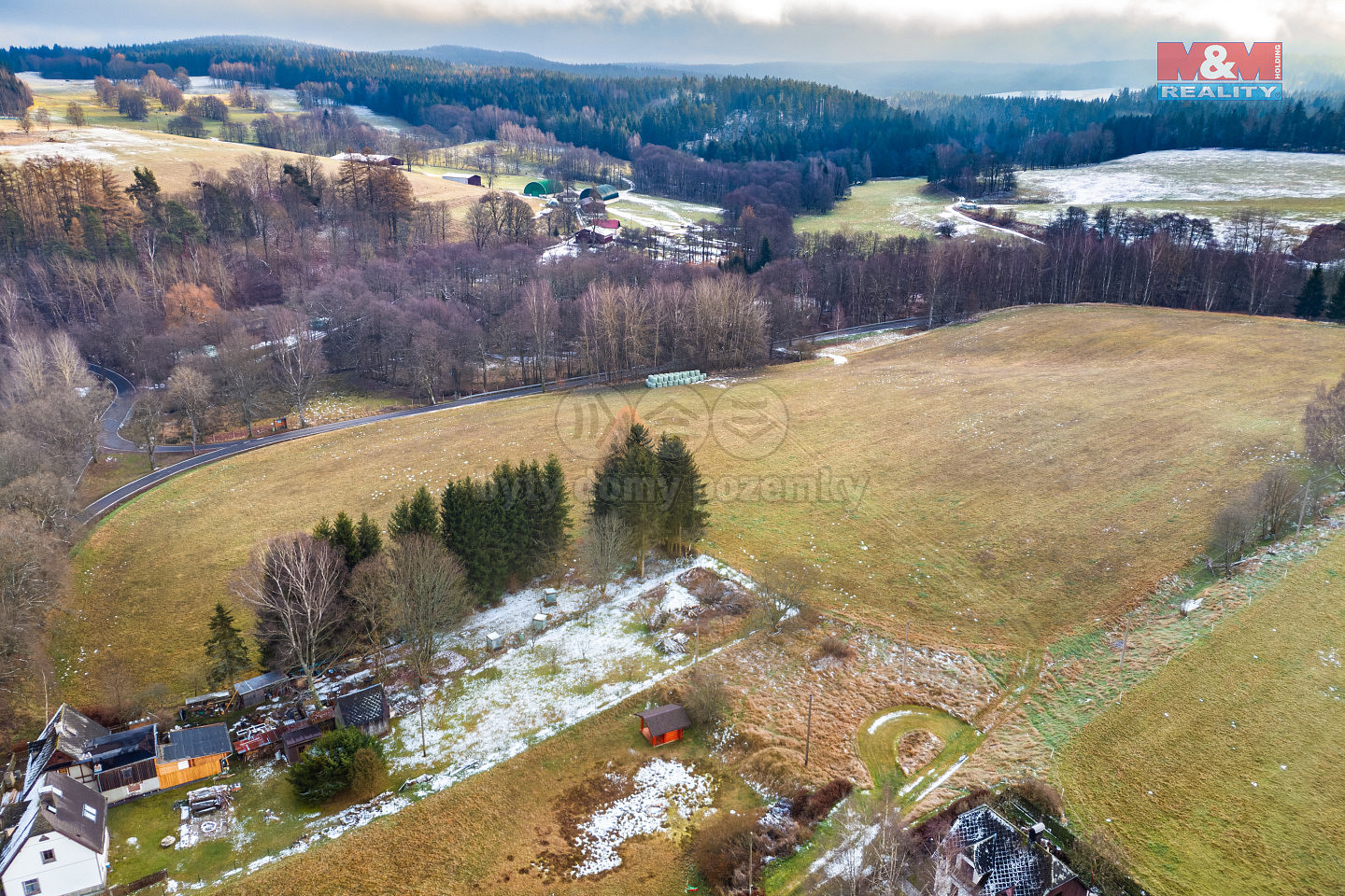 Prodej stavebního pozemku 527 m² — photo 3