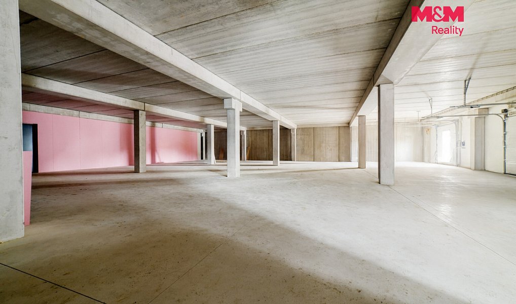 Pronájem výrobních prostor 2 200 m², Cheb – náhled fotky 13