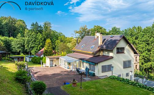 Prodej domu 360 m² s pozemkem 8 327 m², Chotyně, okres Liberec