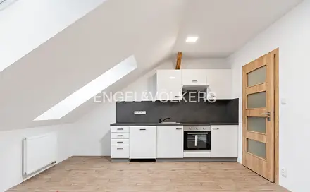 Pronájem bytu 1+kk 49 m²