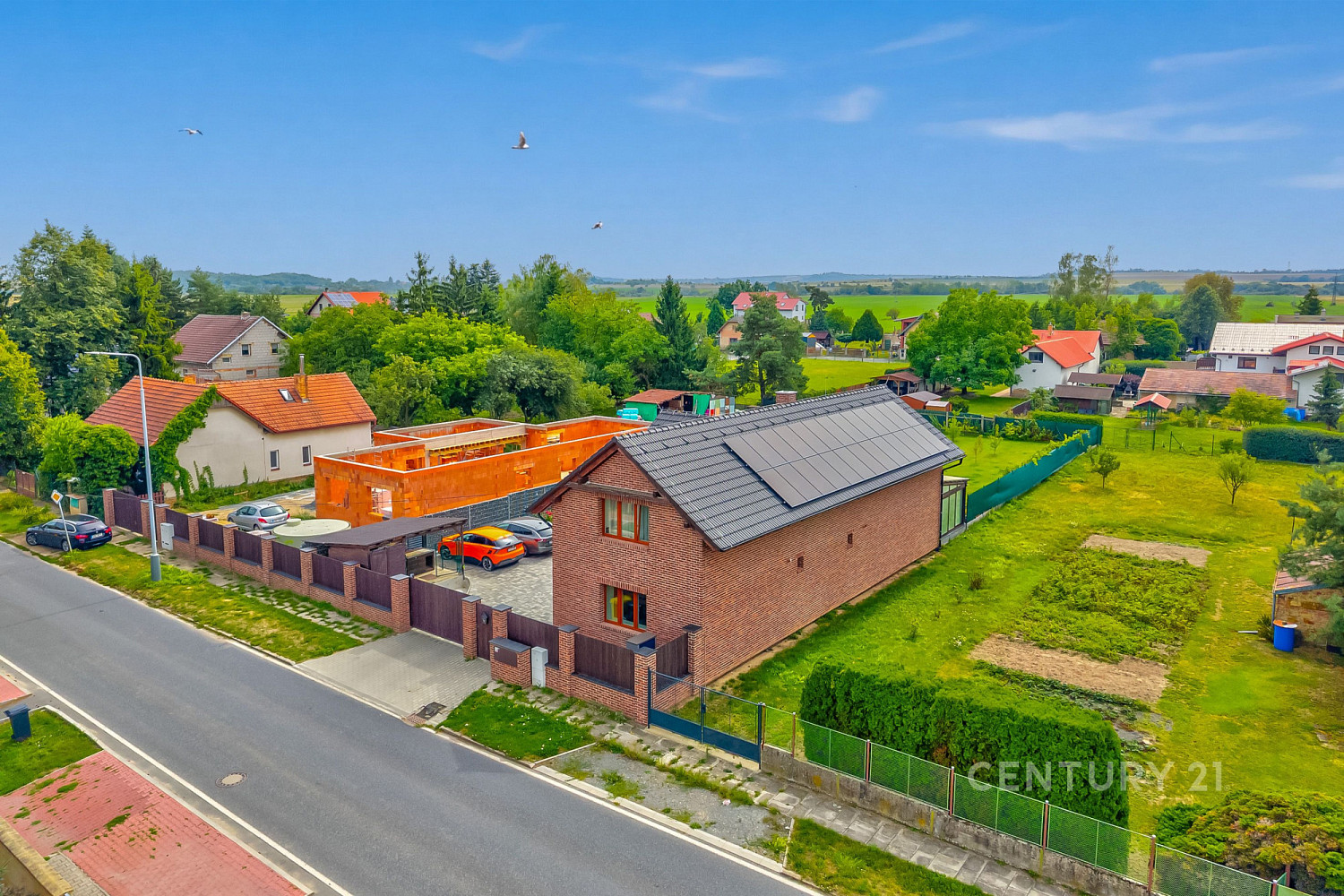 Prodej domu 189 m² s pozemkem 1 054 m²
