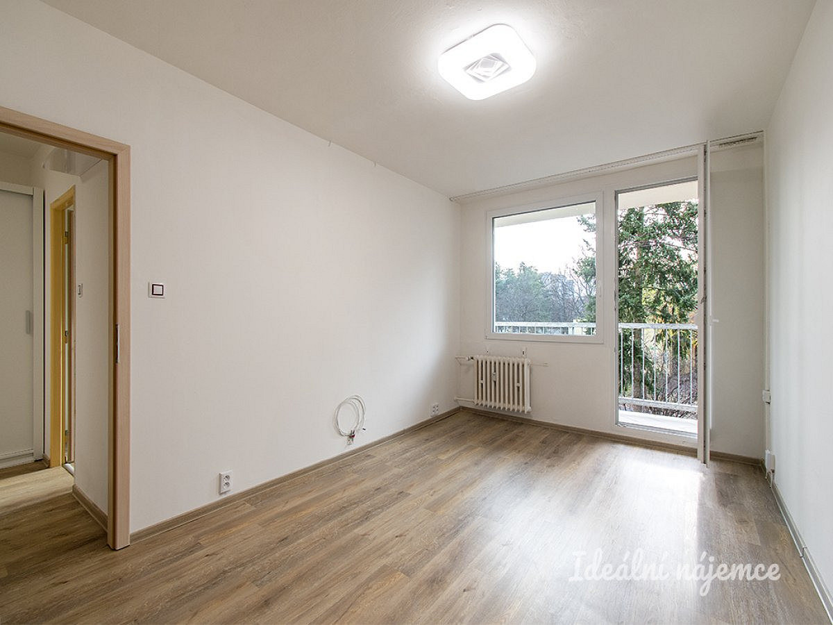 Pronájem bytu 2+kk 39 m² – fotografie 3