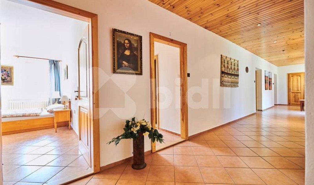 Prodej ubytovacího objektu 1 350 m², Želetava – náhled fotky 12
