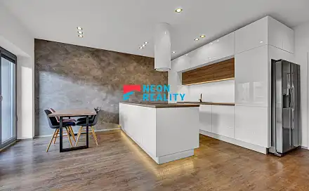 Pronájem bytu 4+kk 95 m²