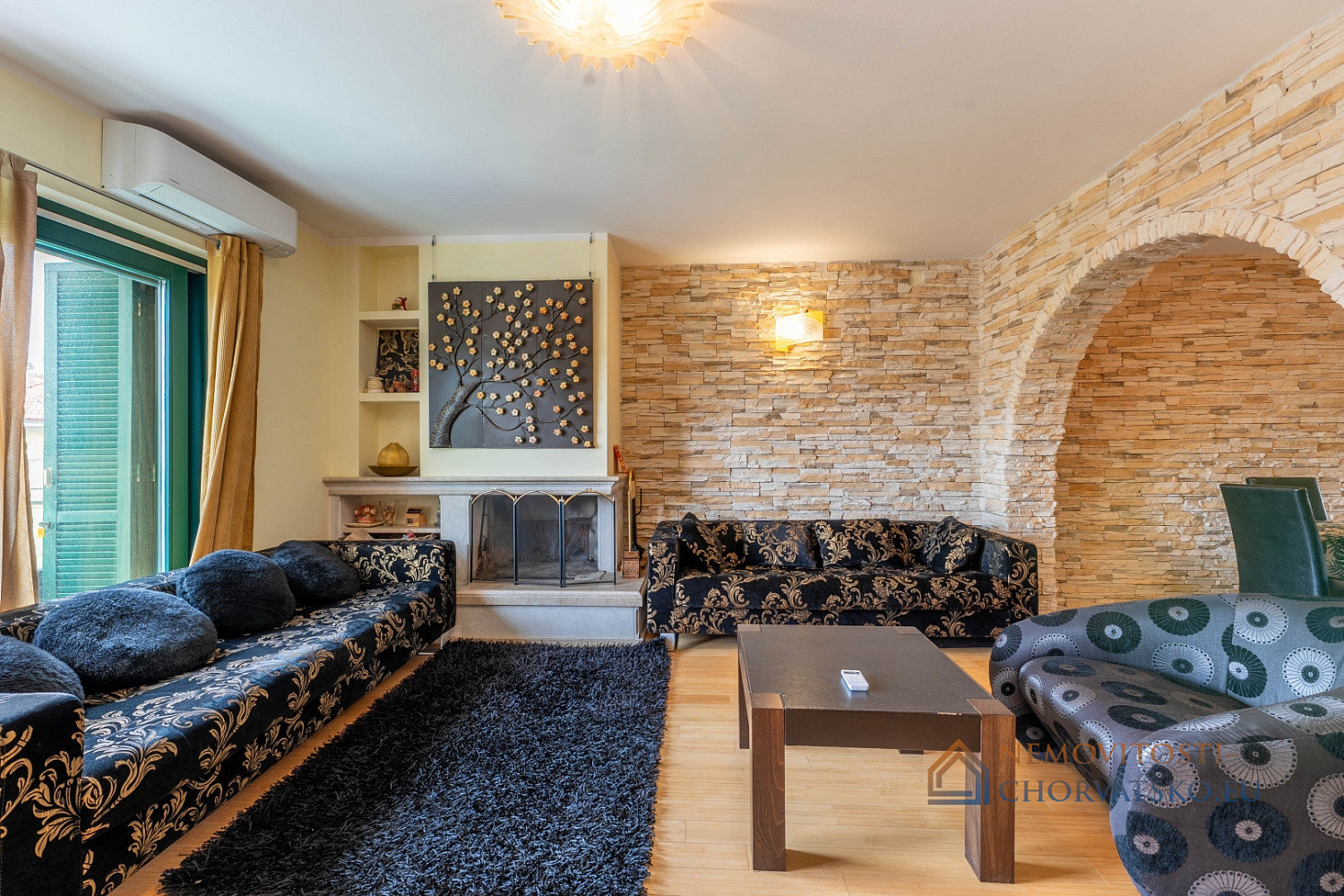 Prodej domu 261 m² s pozemkem 282 m² – pohled 5