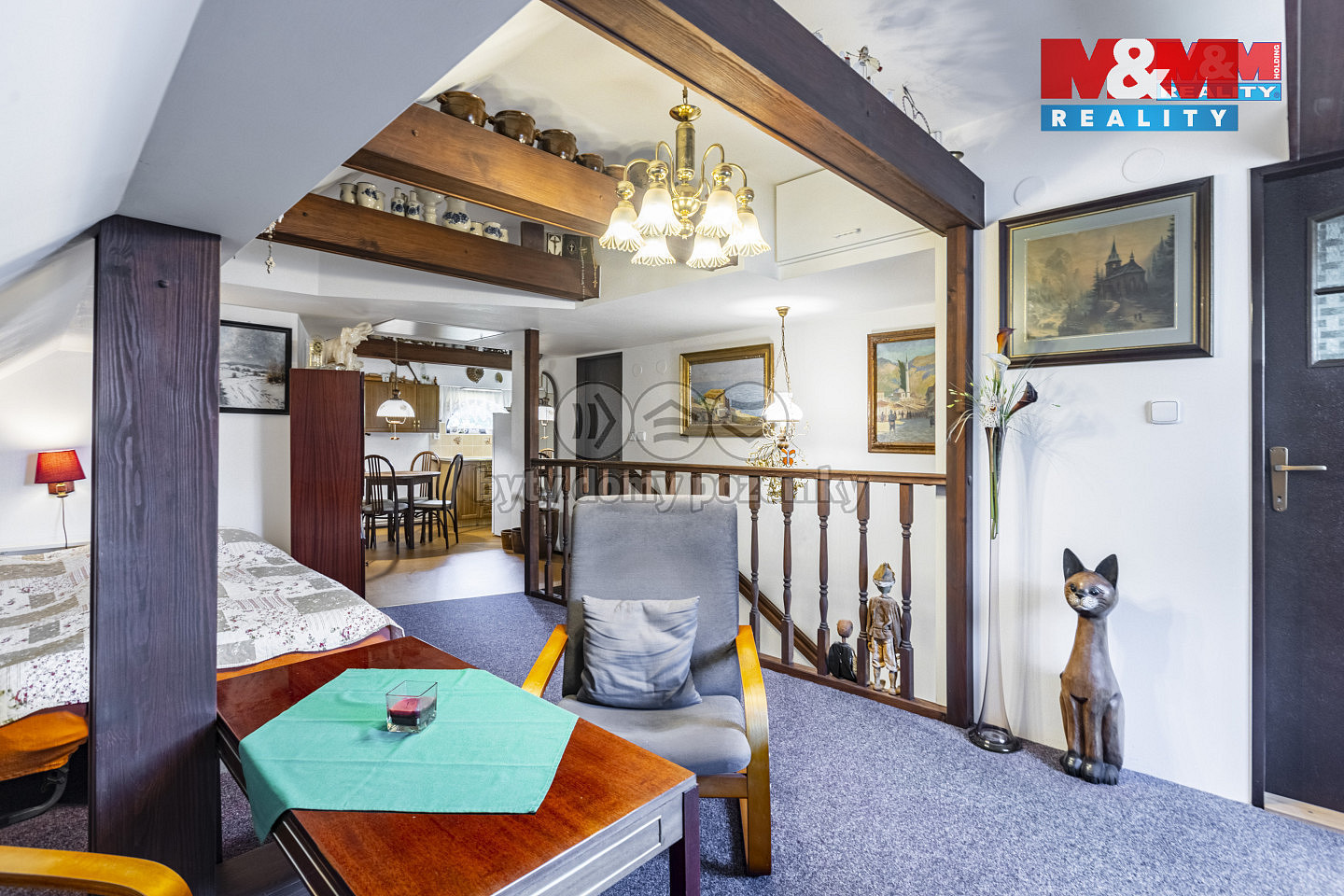 Prodej domu 590 m² s pozemkem 3 195 m² – pohled 2