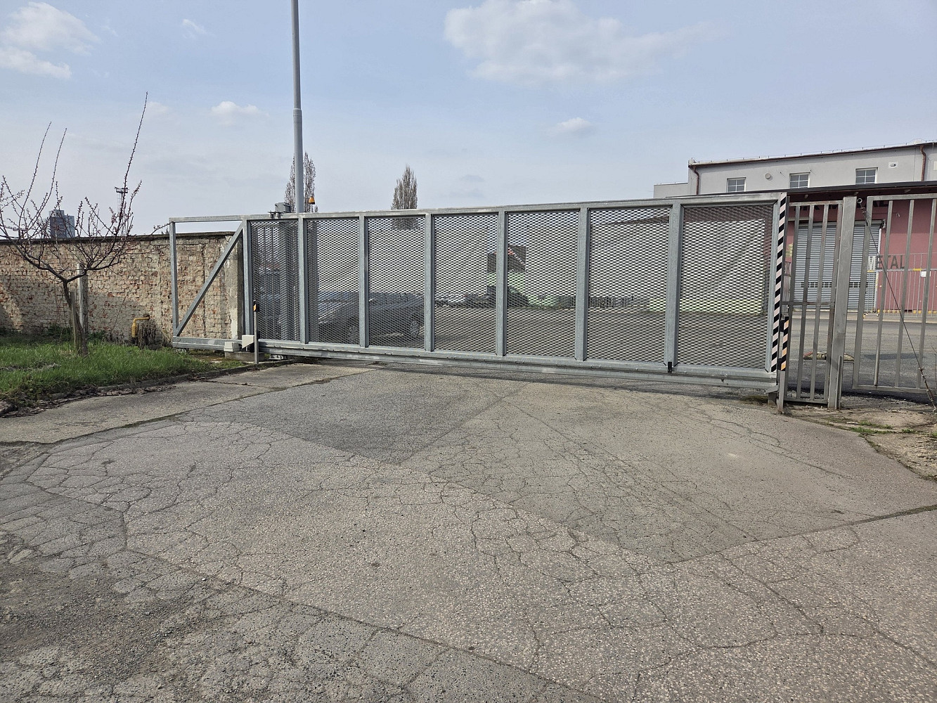 Pronájem komerčního objektu (jiného typu) 650 m² — photo 3