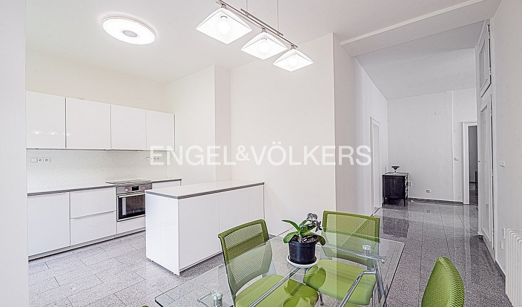 Pronájem bytu 4+1 149 m², Praha – náhled fotky 7