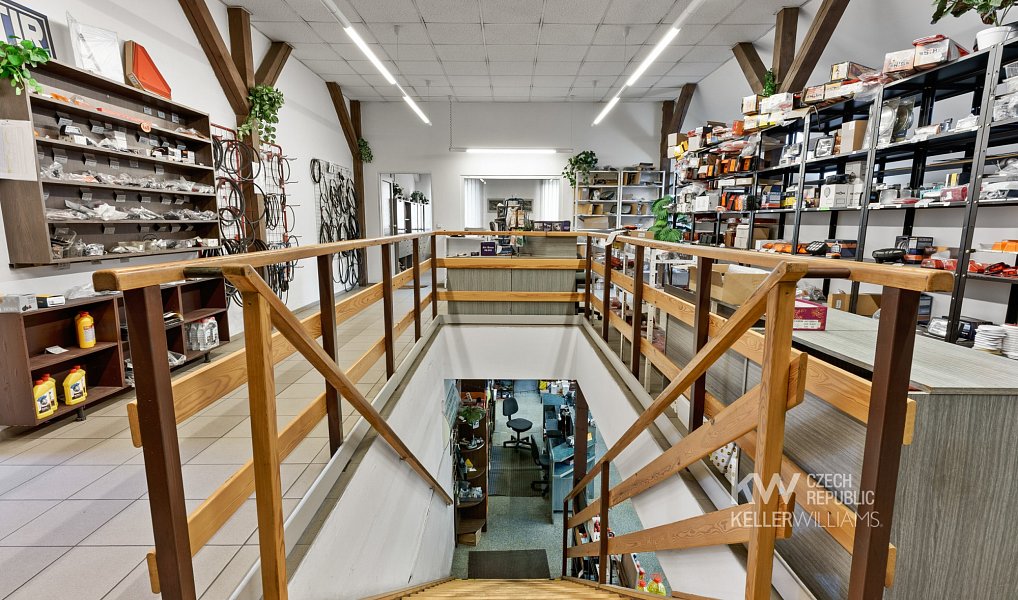 Prodej obchodních prostor 688 m², Plavy – náhled fotky 5