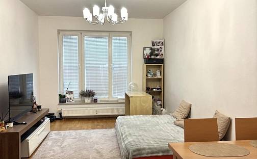 Pronájem bytu 2+kk 50 m², Jateční, Karlovy Vary
