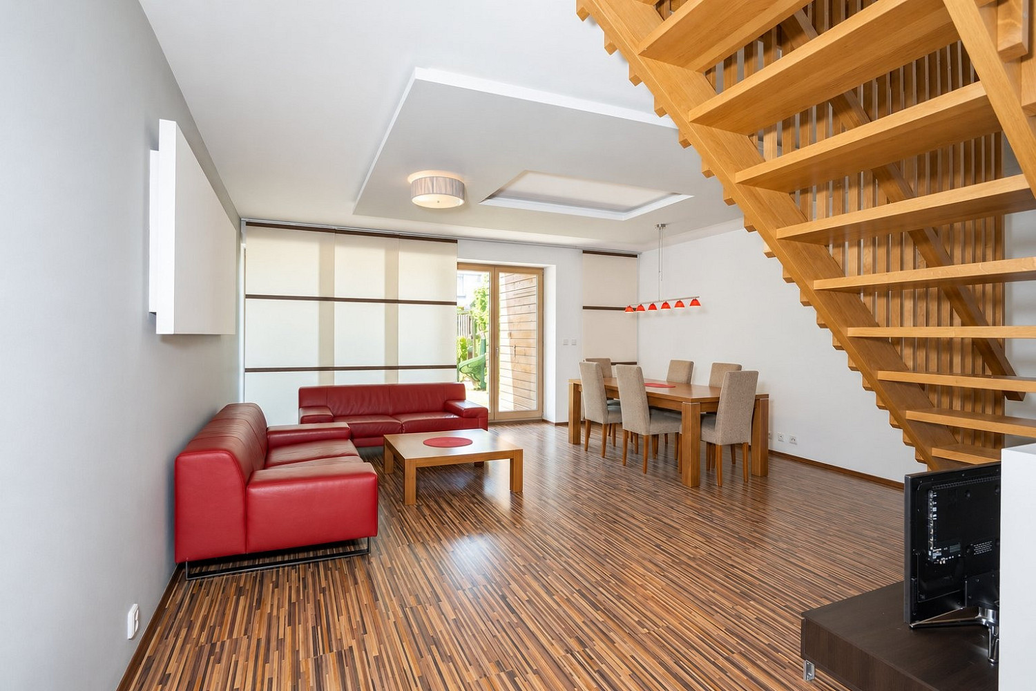 Pronájem bytu 4+kk 120 m² – fotografie 3