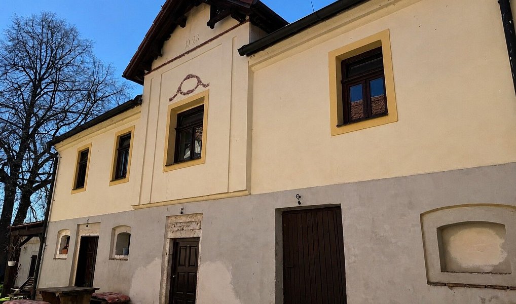 Prodej domu 725 m² s pozemkem 7 880 m², Bor – náhled fotky 2