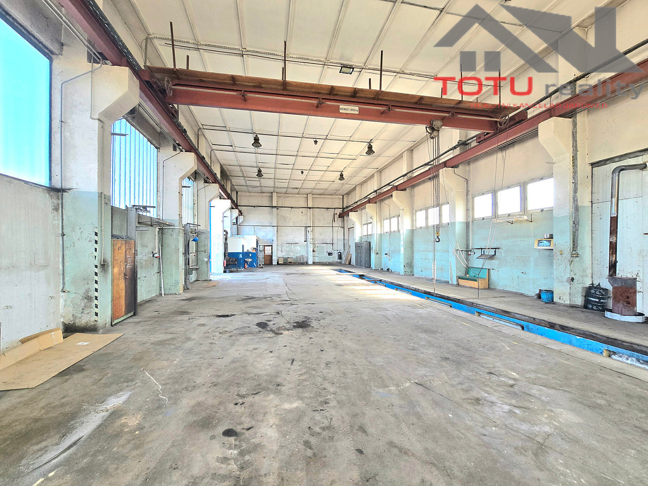 Pronájem výrobních prostor 3 010 m² – fotografie 4