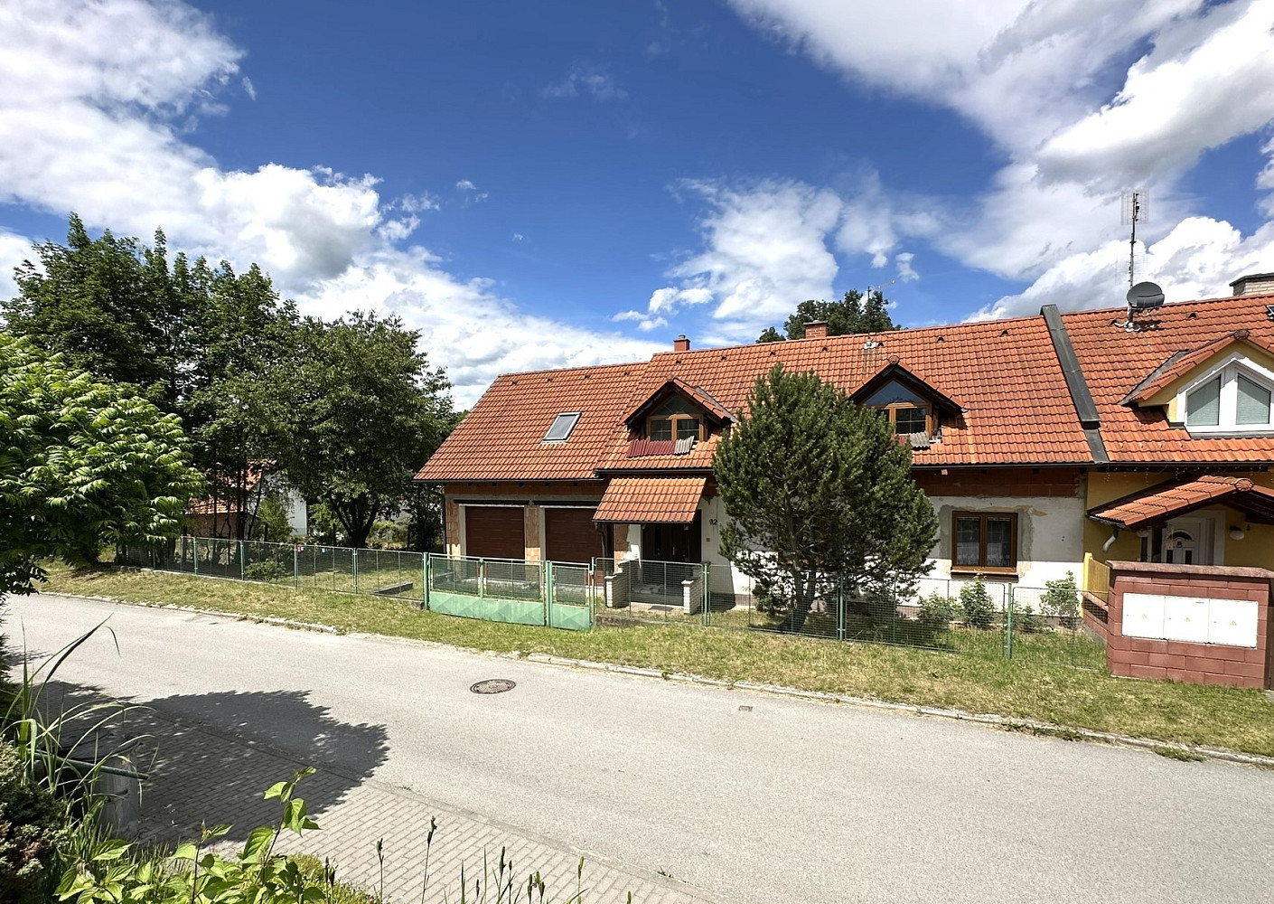 Prodej domu 184 m² s pozemkem 626 m² – fotografie 2