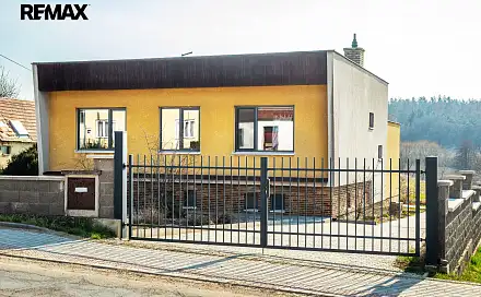 Prodej domu 200 m² s pozemkem 802 m², Šumná, okres Znojmo