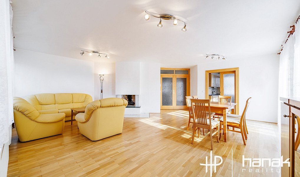 Pronájem domu 276 m² s pozemkem 854 m², Doloplazy – náhled fotky 3