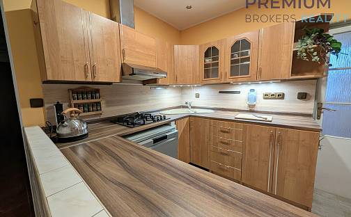 Prodej bytu 4+1 76 m², Okružní, Klášterec nad Ohří, okres Chomutov